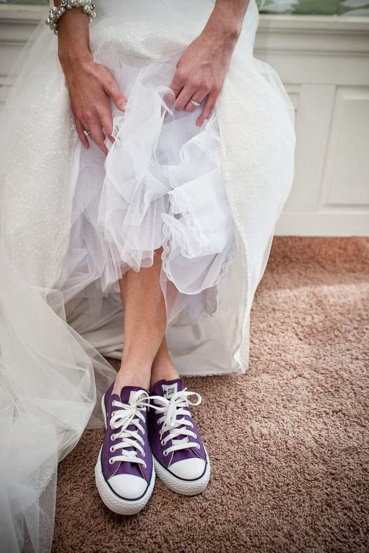 Robe de mariée avec converse hot sale