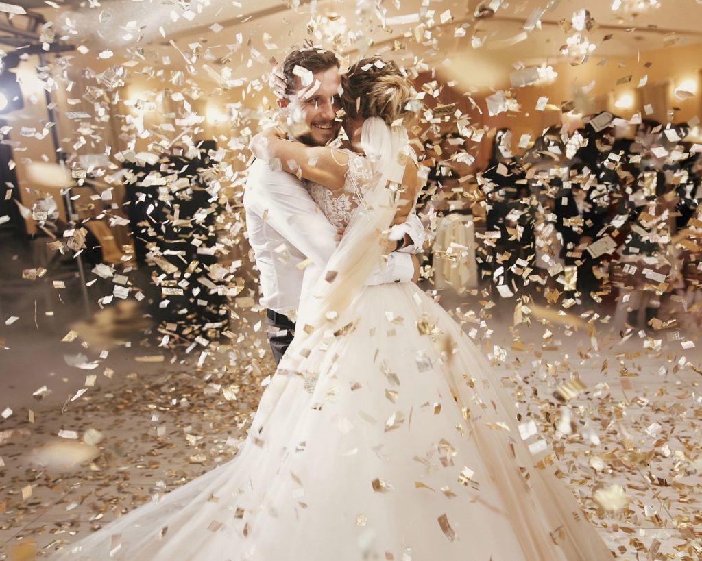 Mariés qui dansent - Les Moments M Wedding Planner Lyon