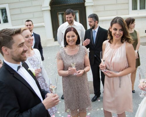 Pourquoi et comment organiser un mariage à domicile ? les moments m – wedding planner lyon