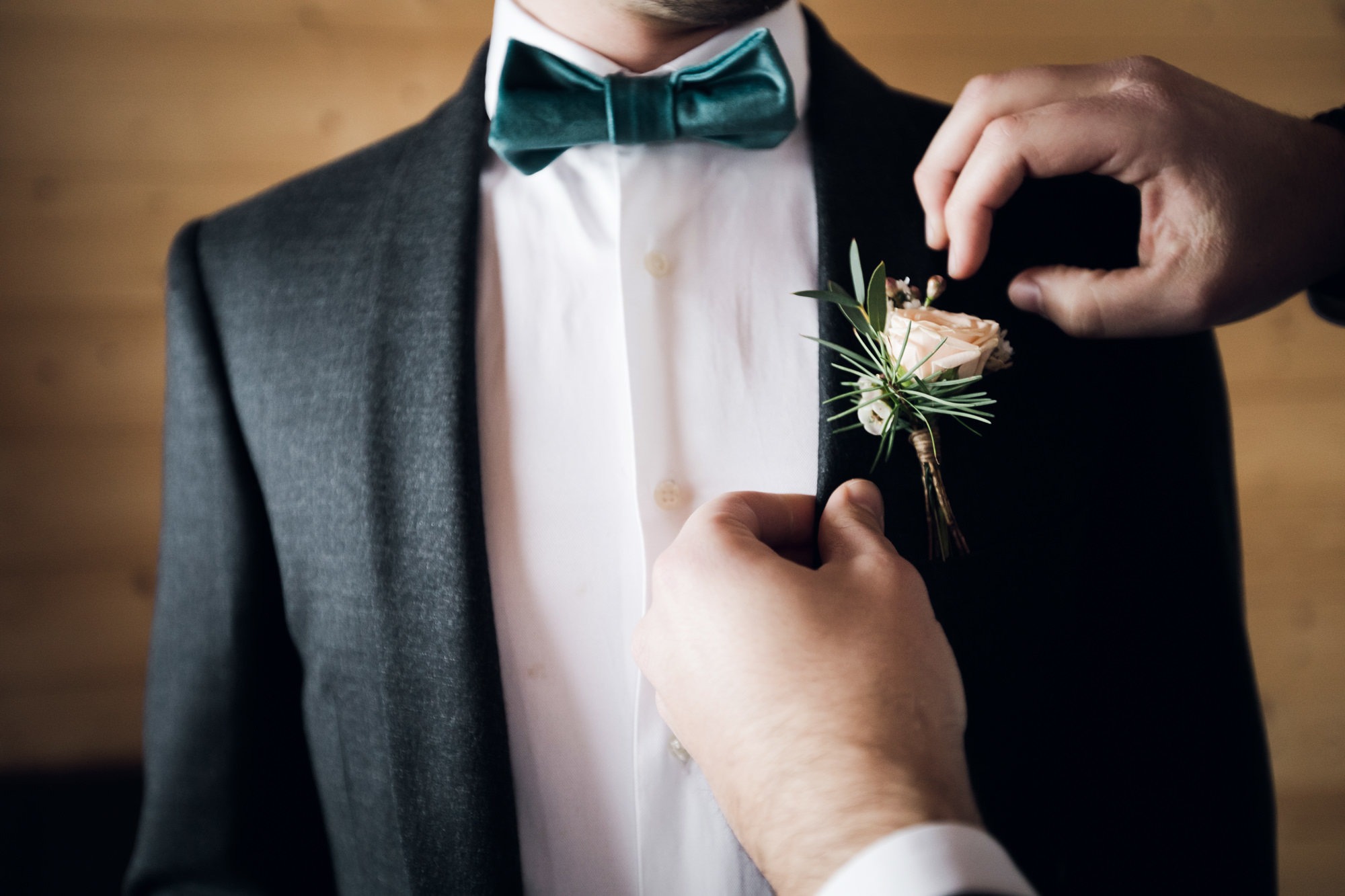 Costume de marié : comment bien le choisir ? wedding planner lyon – les moments m