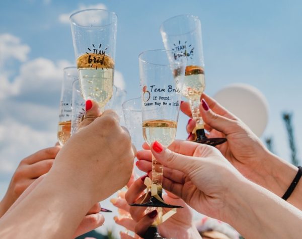 5 Raisons d'organiser un enterrement de vie de célibataire – wedding planner lyon – les moments m