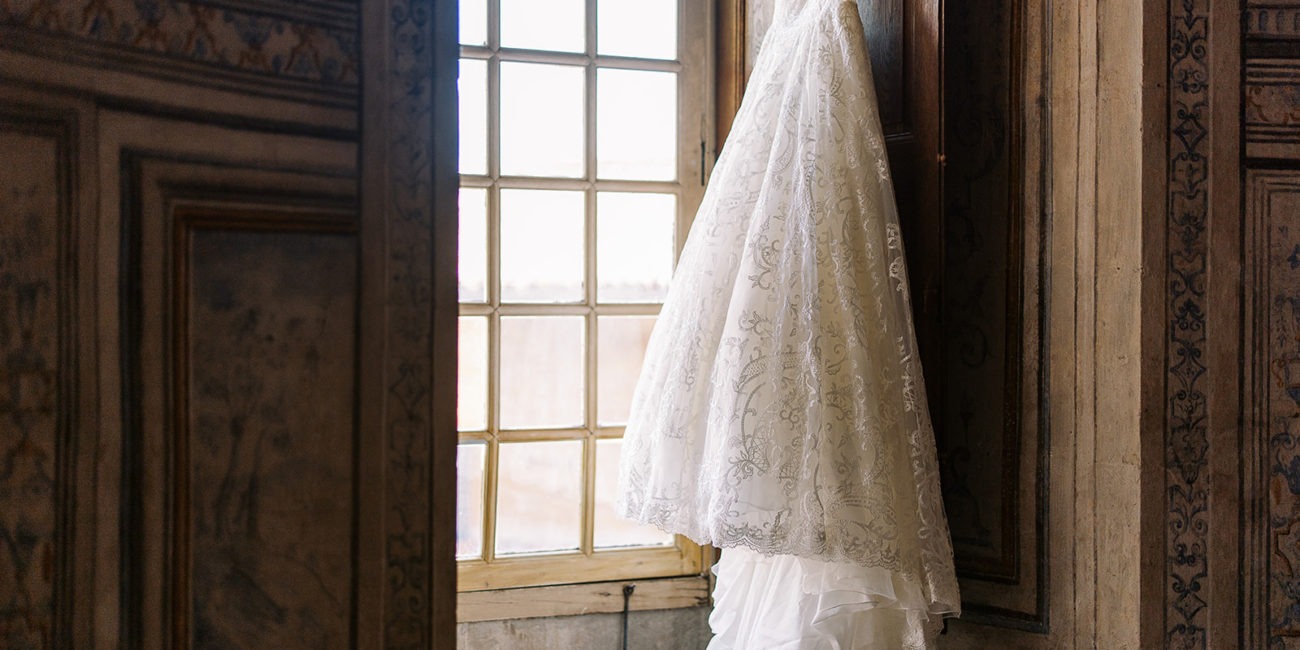 comment conserver sa robe de mariée - les moments m - wedding planner lyon
